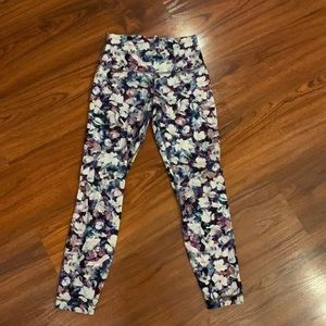 Lululemon Align leggings - size 6